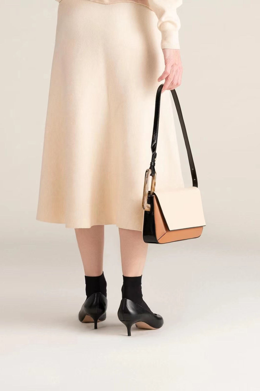 Bolsa Patchwork Colorida – Estilo Casual e Moderno