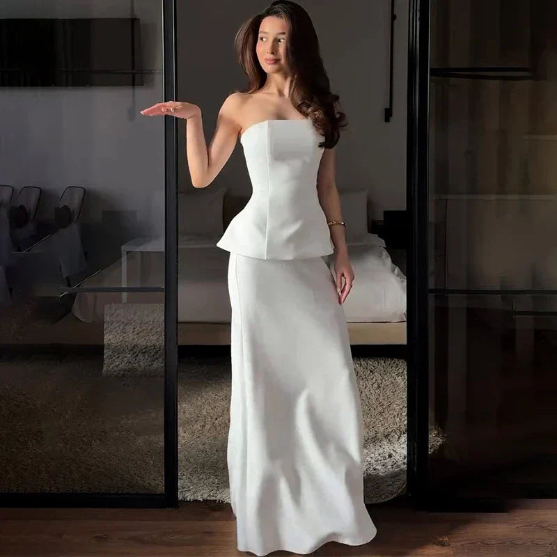 Conjunto Feminino Elegante com Top Faixa e Saia – 2 Peças