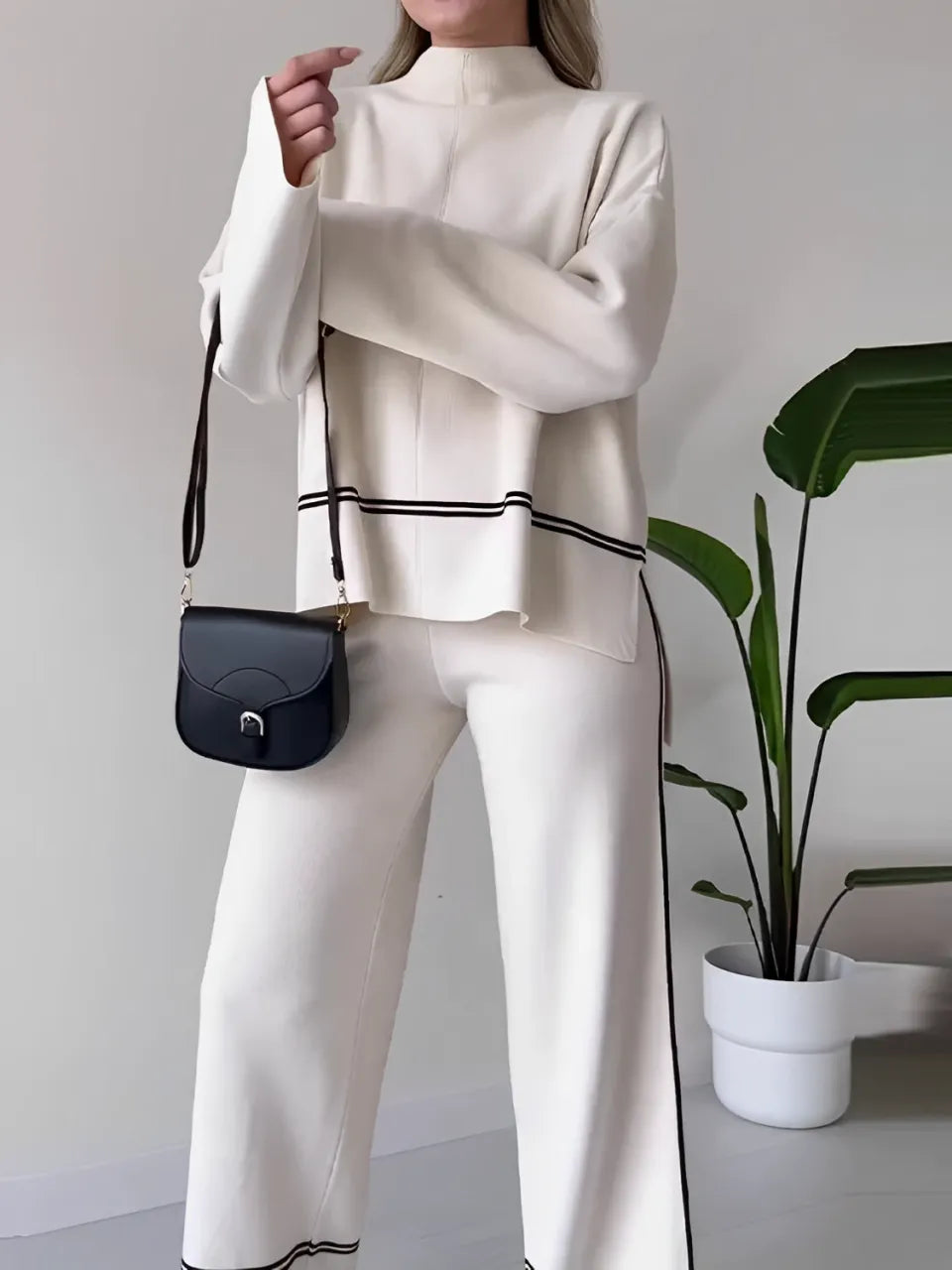 Conjunto Feminino de Tricô com Suéter Mullet Gola Alta e Calça Cintura Alta Confortável - Kim