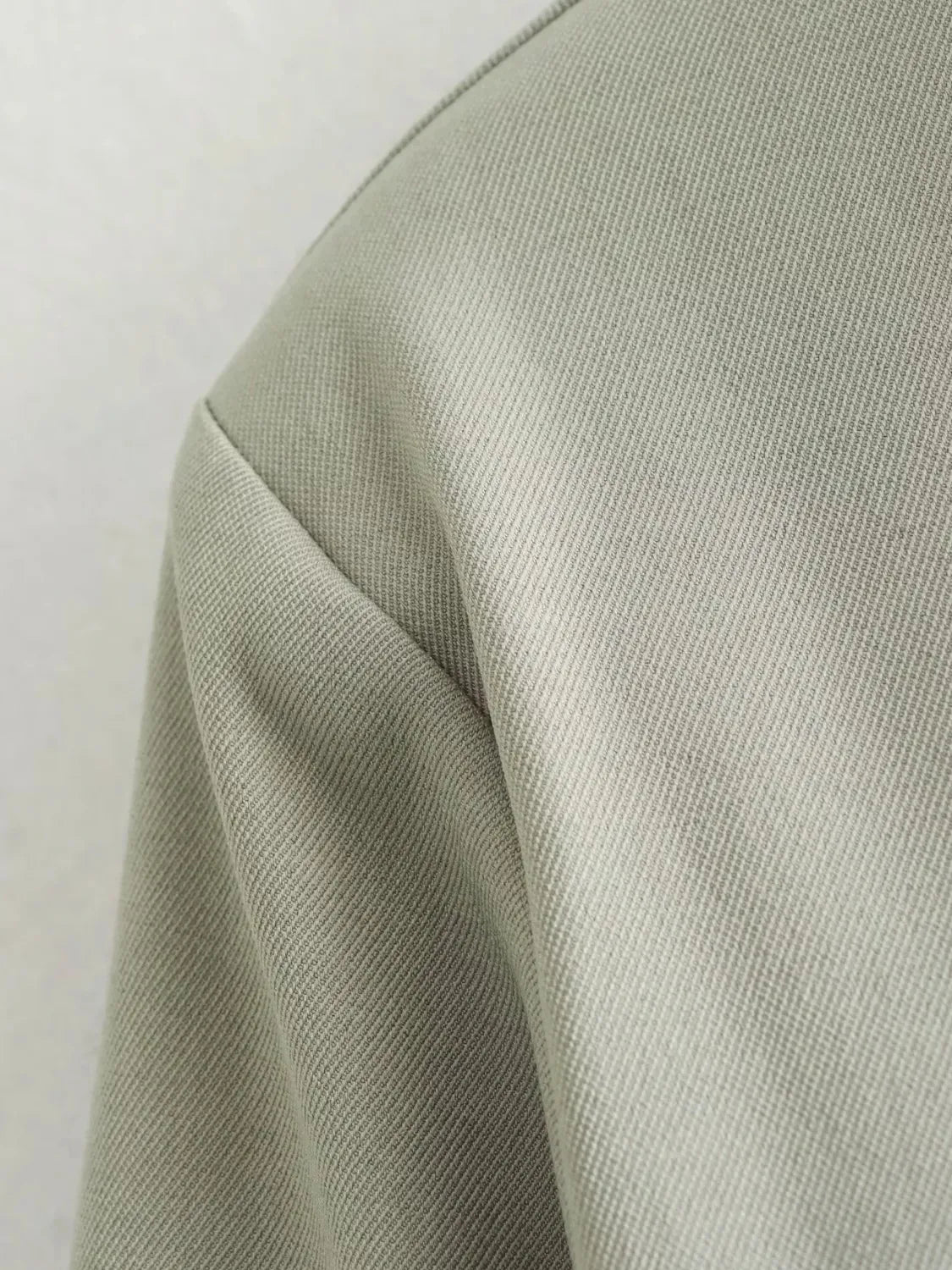 Conjunto Feminino Alfaiataria com Jaqueta Bomber e Calça de Cintura Alta Pantalona - Emily