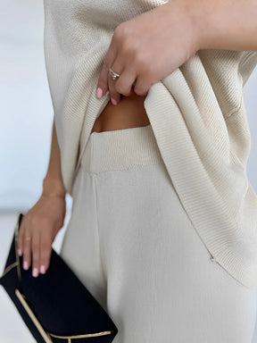 Conjunto Feminino de Viscose com Listras Blusa de Manga Curta e Calça com Cós Elástico - Emilia