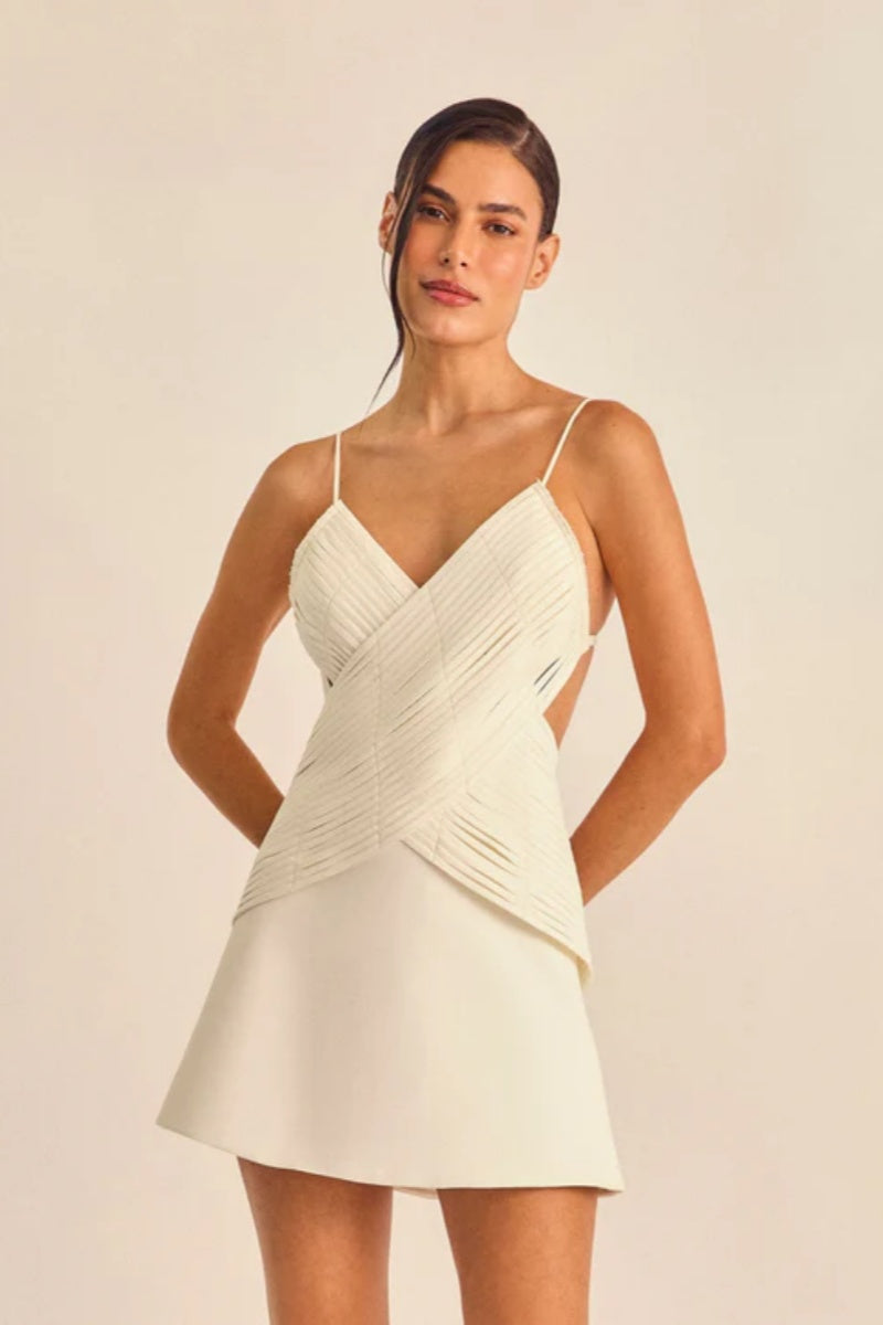 Vestido Slim com Decote nas Costas