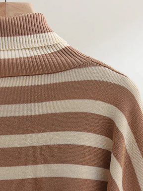 Conjunto Feminino de Tricô com Suéter de Gola Alta Listrado e Calça Confortável - Tarcila