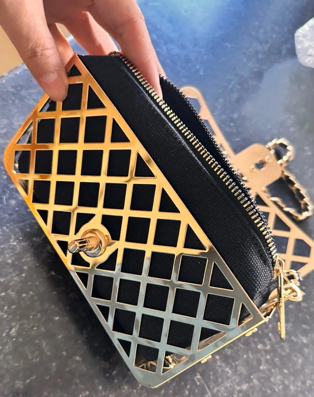 Bolsa Luxo e Sofisticação em Design Metálico - Change