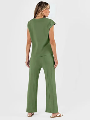 Conjunto Feminino em Viscose com Blusa Mullet de Manga Curta e Decote Redondo e Calça Confortável - Lorena