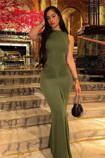 Vestido Longo Elegante com Cintura Alta e Drapeado