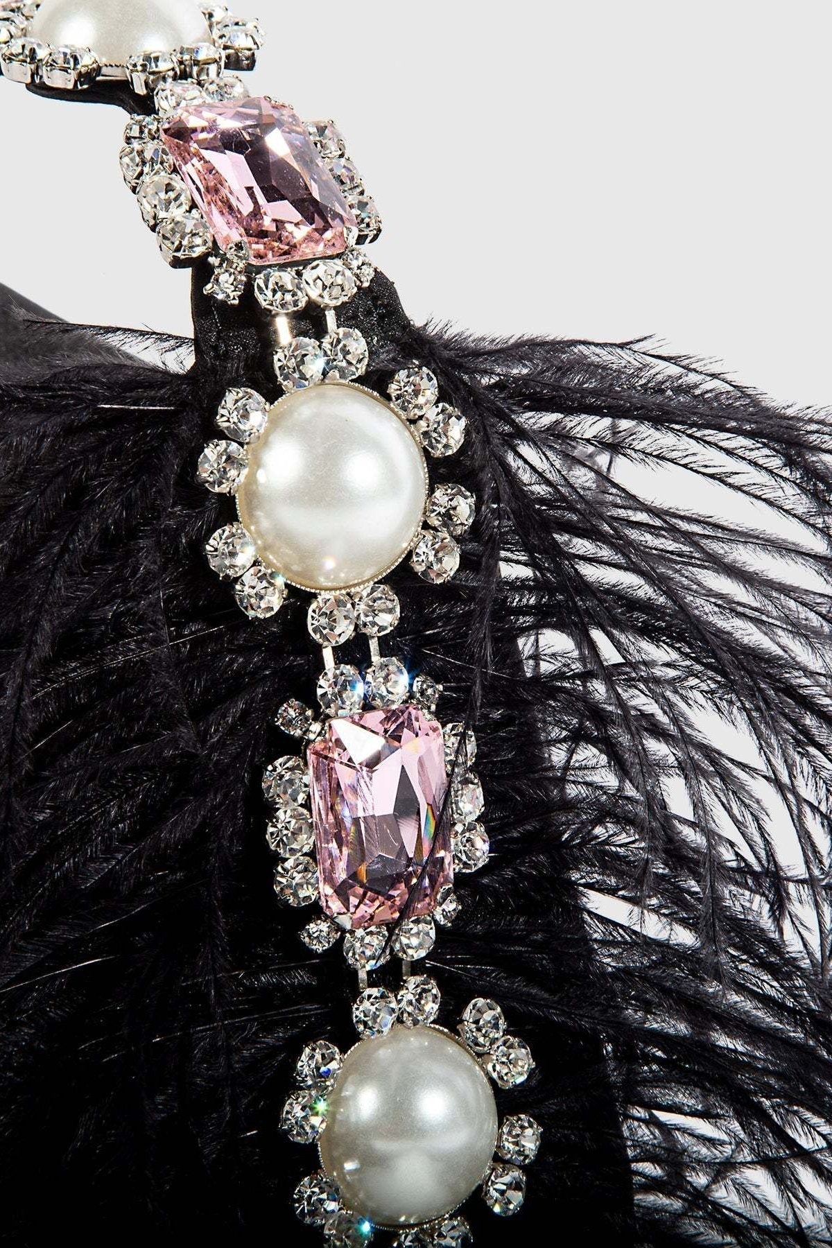 Bolsa Bento de Cetim com Penas e Diamantes