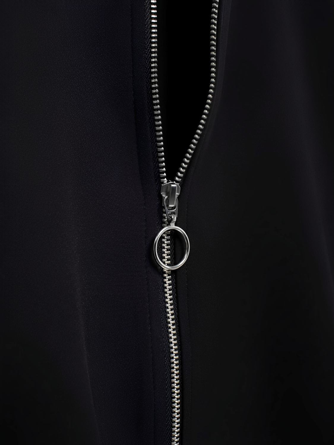 Conjunto Feminino Casual Esportivo com Jaqueta de Zíper e Calça com Listras Brancas Laterais  – Fernanda