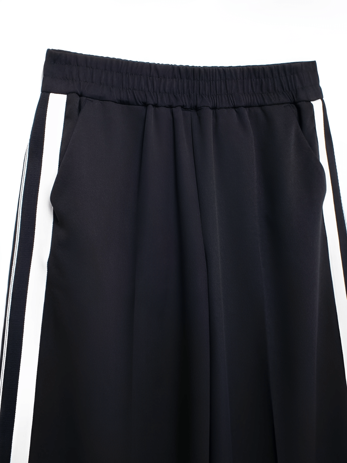 Conjunto Feminino Casual Esportivo com Jaqueta de Zíper e Calça com Listras Brancas Laterais  – Fernanda