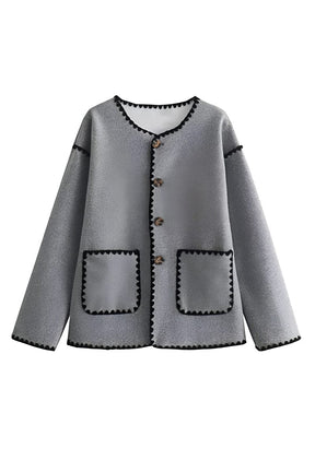 Jaqueta com Decote em V e Fechamento por Botão - Malenia