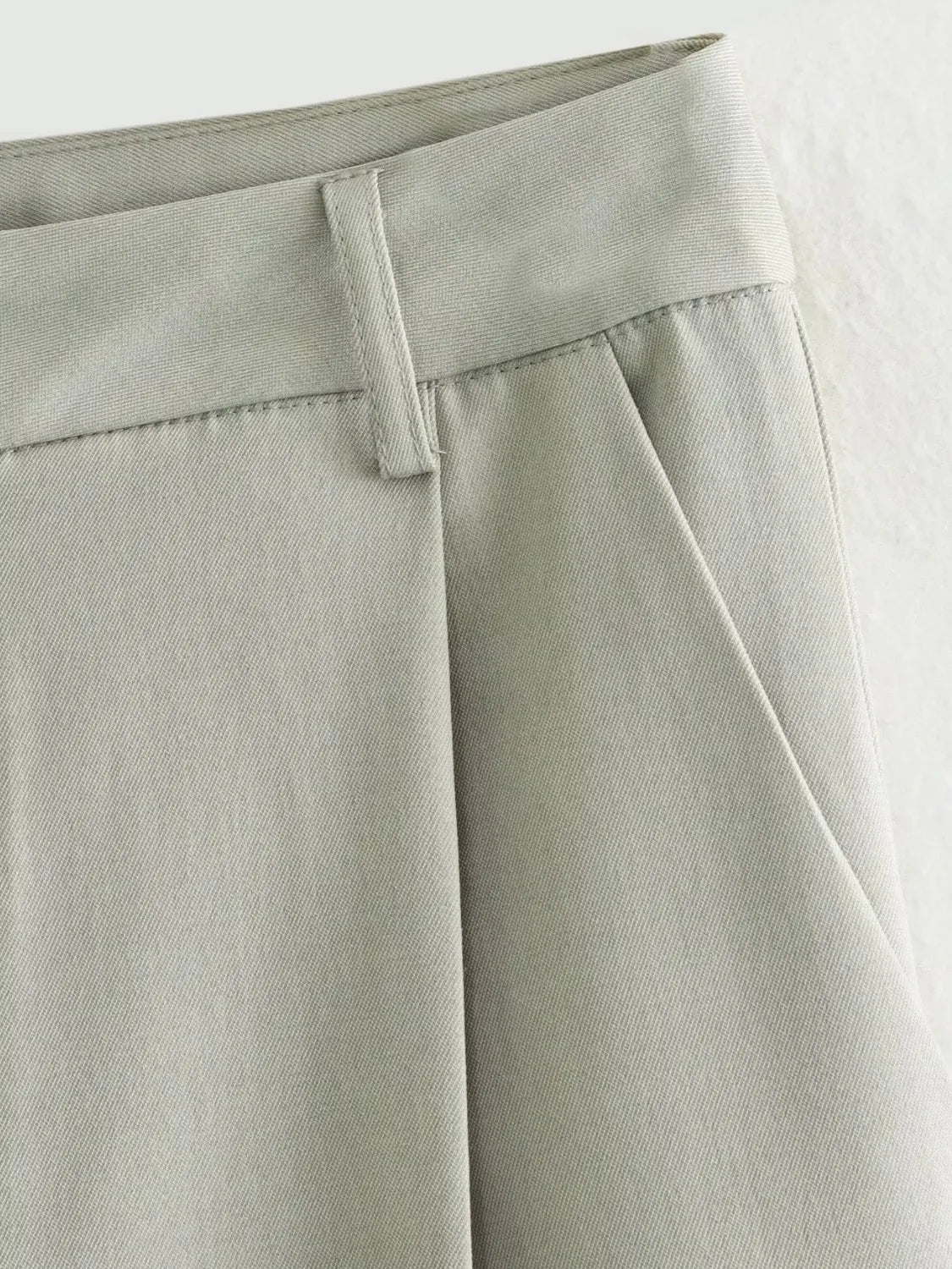 Conjunto Feminino Alfaiataria com Jaqueta Bomber e Calça de Cintura Alta Pantalona - Emily