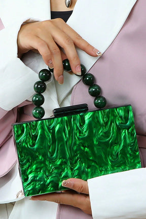 Bolsa Marmorizada com Alça de Corrente com Miçangas