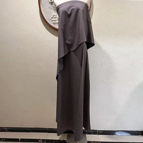 Conjunto Feminino Elegante Calandra – Tom Sólido com Top Tomara-que-Caia Assimétrico e Saia Longa Solta