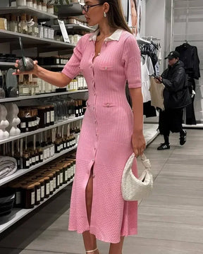 Vestido Longo de Tricô Feminino com Botões e Fenda Frontal