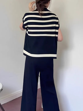 Conjunto Feminino com Blusa Gola Alta e Mangas Morcego e Calça com Cós Elástico - Alessia