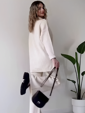 Conjunto Feminino Canelado com Camisa Alongada de Botões e Calça Reta com Elástico - Camila