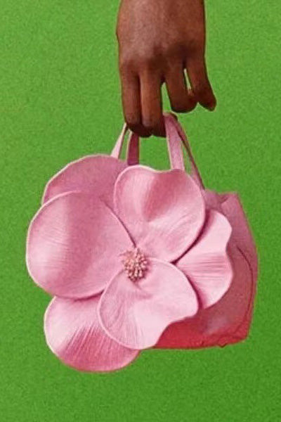 Bolsa Floral de Couro Sintético – Elegância e Estilo