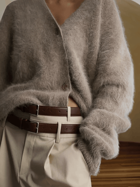 Cardigan Feminino em Tricô Peluciado com Decote V e Fechamento em Botões - Isabel