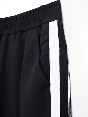 Conjunto Feminino Casual Esportivo com Jaqueta de Zíper e Calça com Listras Brancas Laterais  – Fernanda