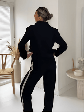 Conjunto Feminino Casual Esportivo com Jaqueta de Zíper e Calça com Listras Brancas Laterais  – Fernanda