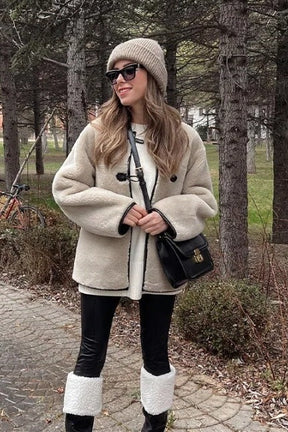 Jaqueta Ampla de Couro de Cordeiro Sintético